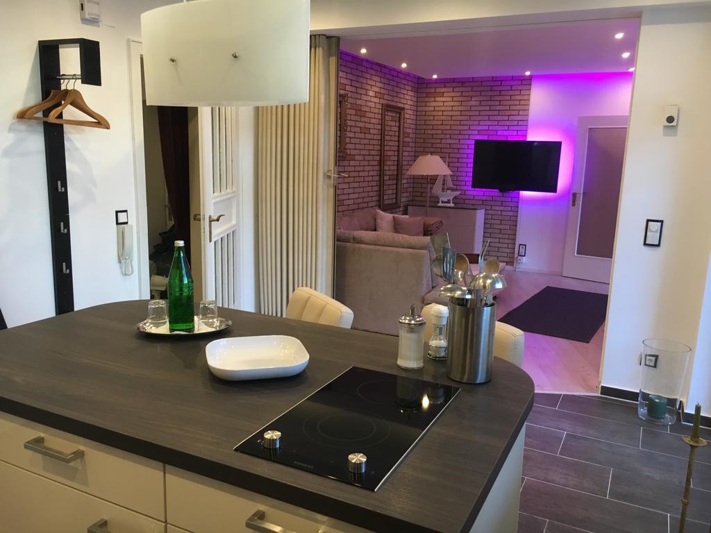 Messe Ferienwohnung Duesseldorf Oberkassel מראה חיצוני תמונה